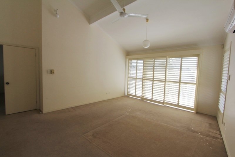 35 Sundance Way RUNAWAY BAY 12