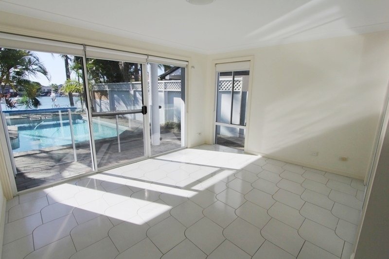 35 Sundance Way RUNAWAY BAY 15