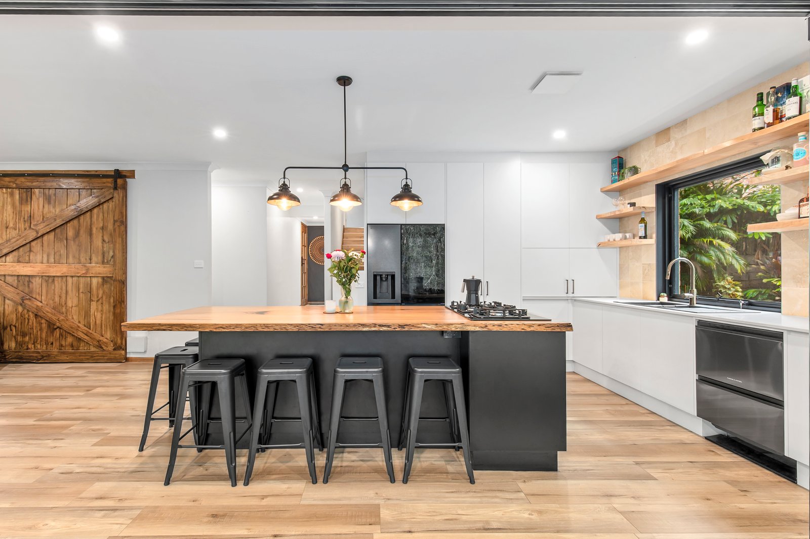 35 Sunrise Drive BOAMBEE EAST 14