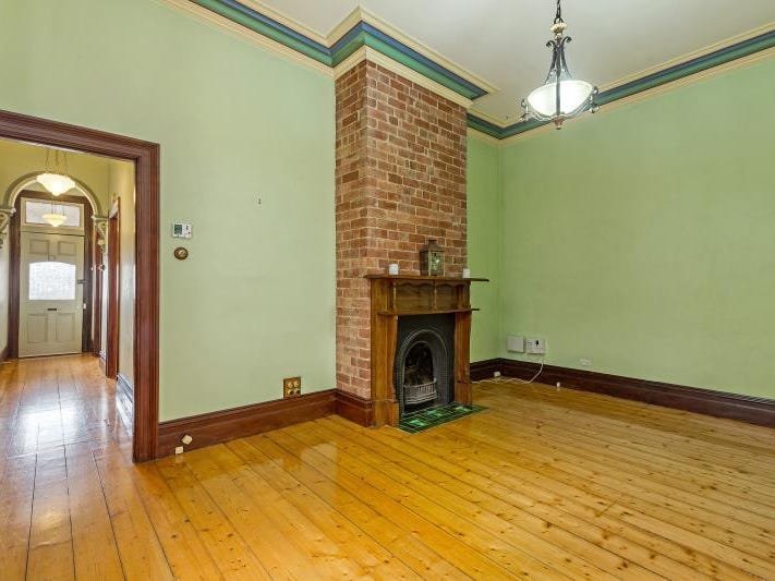 Gallery: 35 Sussex Street