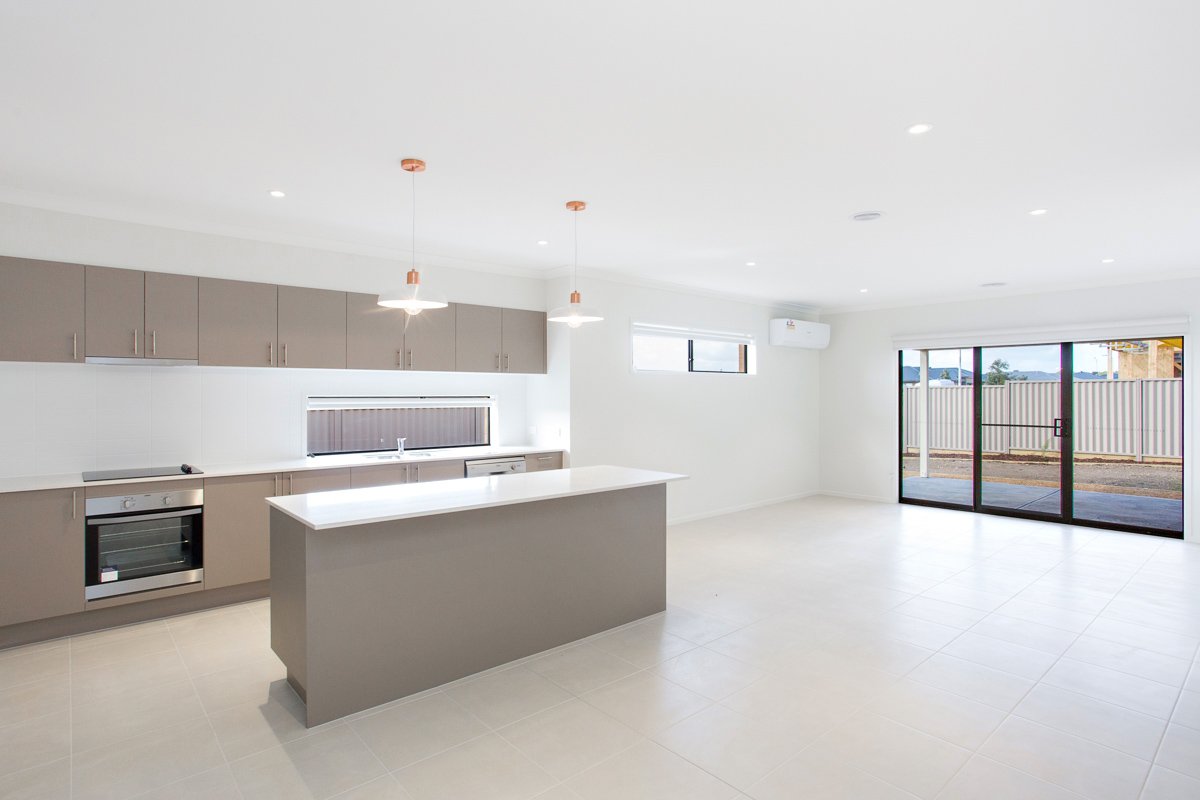 Gallery: 35 Swan Boulevard
