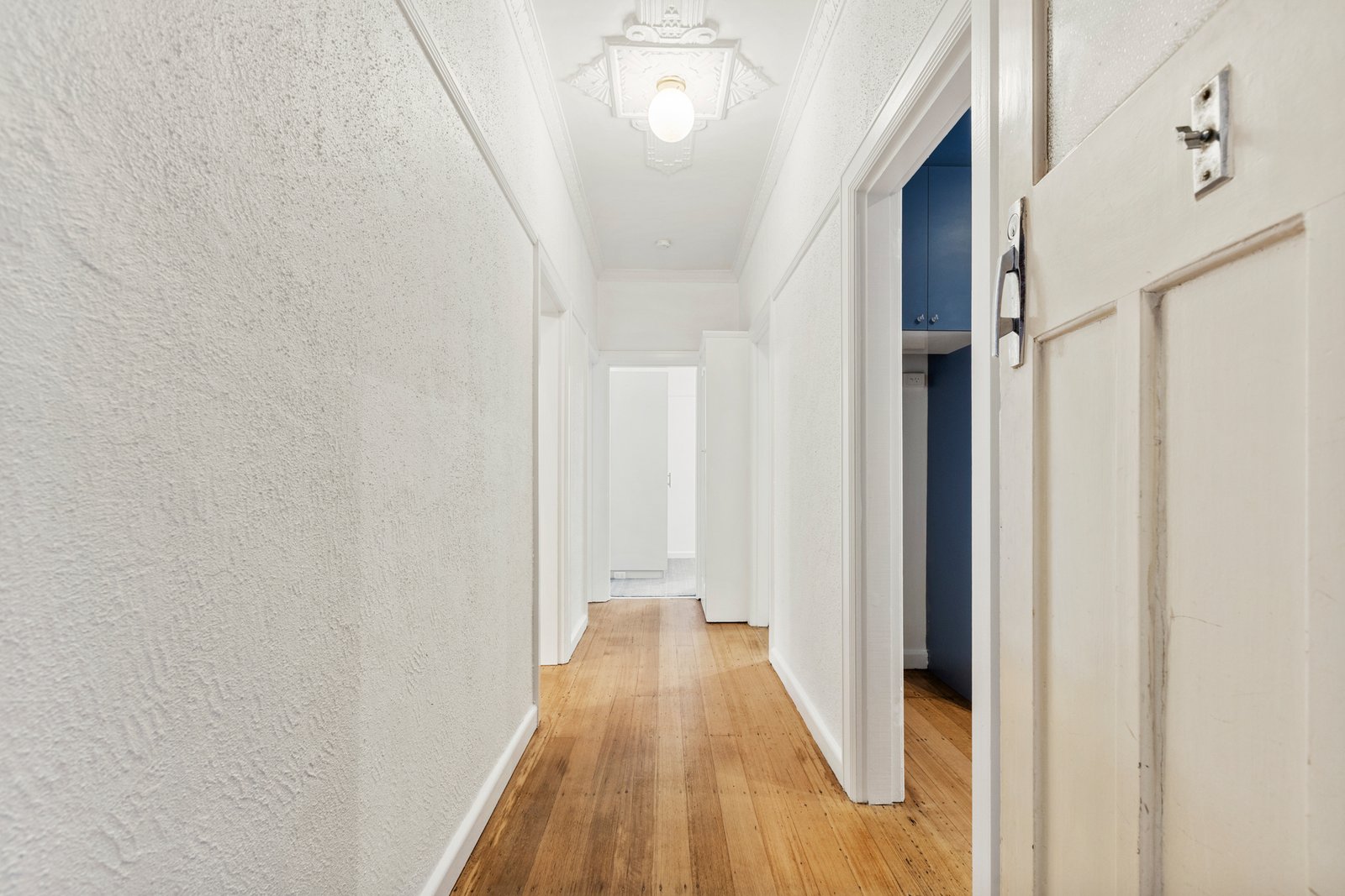 Gallery: 3/5 The Avenue