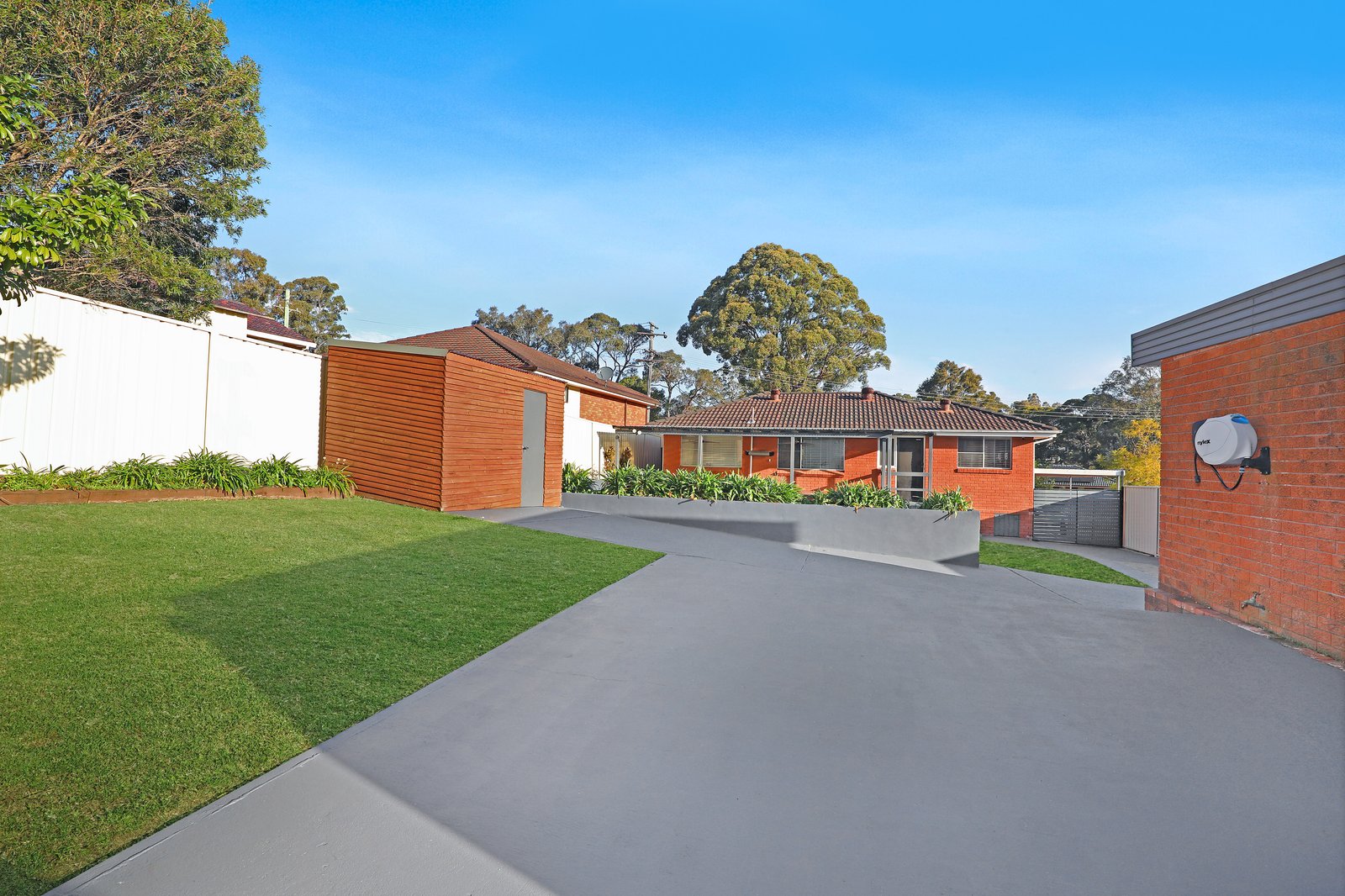 35 Timberi Avenue DAPTO 9