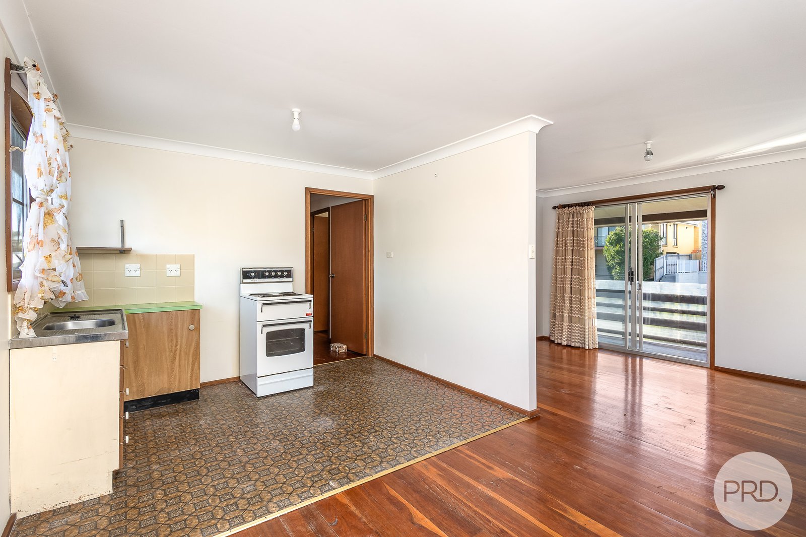 35 Tomaree Road SHOAL BAY 7