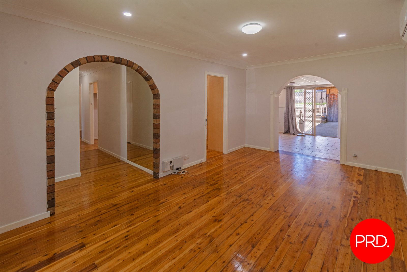 35 Tudor Avenue BLACKTOWN 8