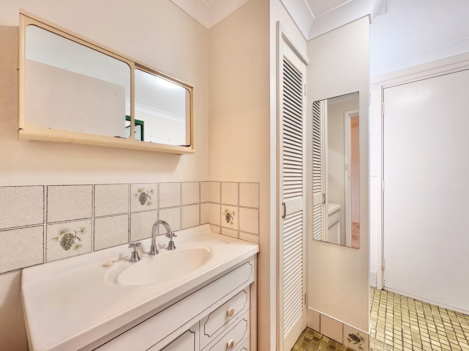 3/5 Tuna Crescent FINGAL BAY 8