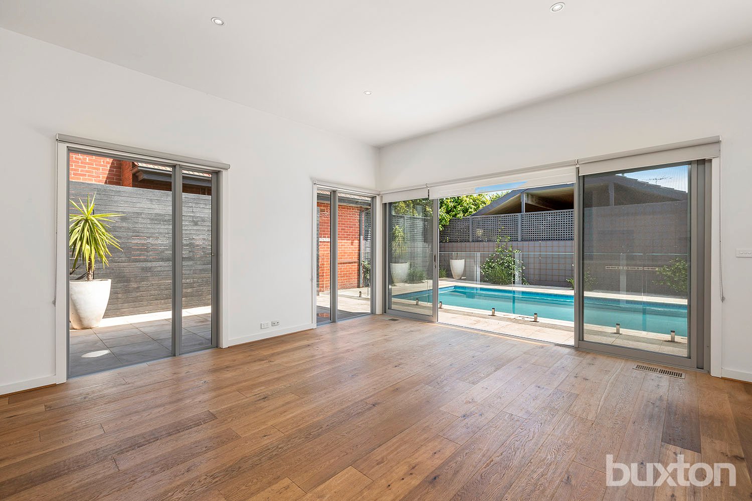 Gallery: 35 Victoria Street