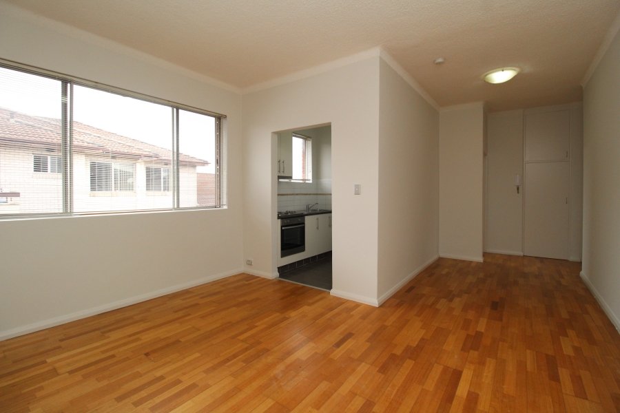 35 Villiers Street ROCKDALE 2