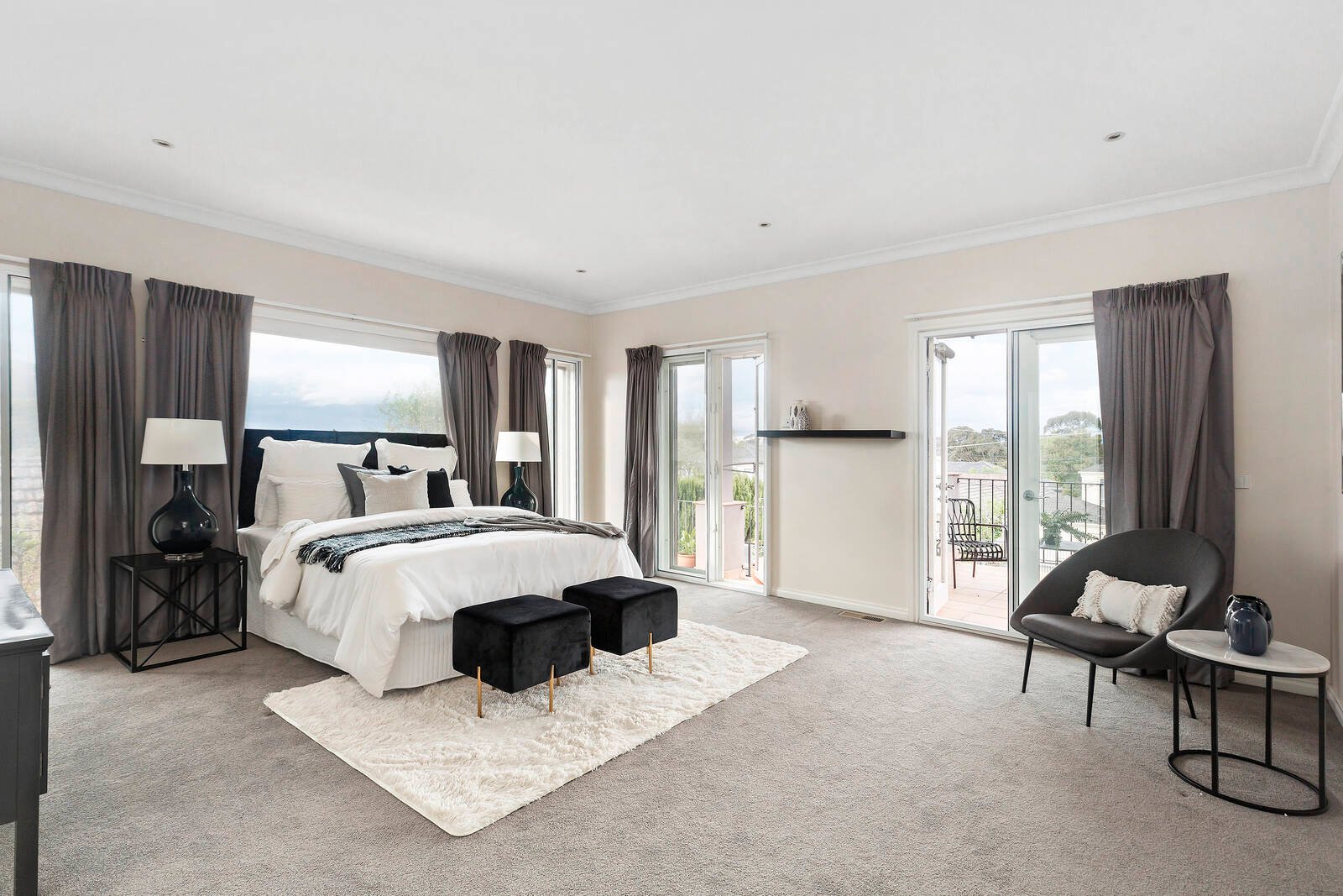 Real Estate and Property in 35 Wadham Parade, Mount Waverley, VIC