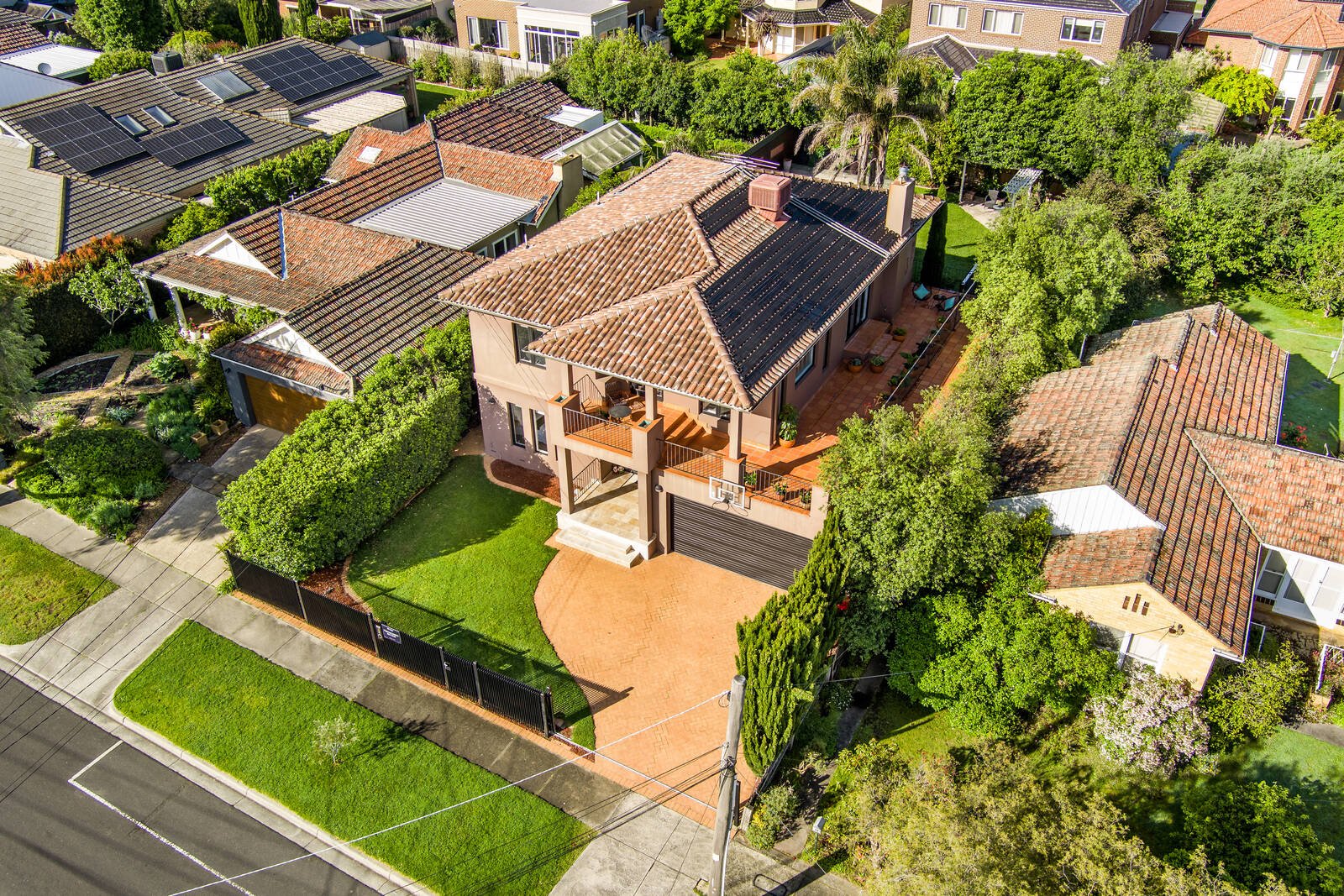 Real Estate and Property in 35 Wadham Parade, Mount Waverley, VIC