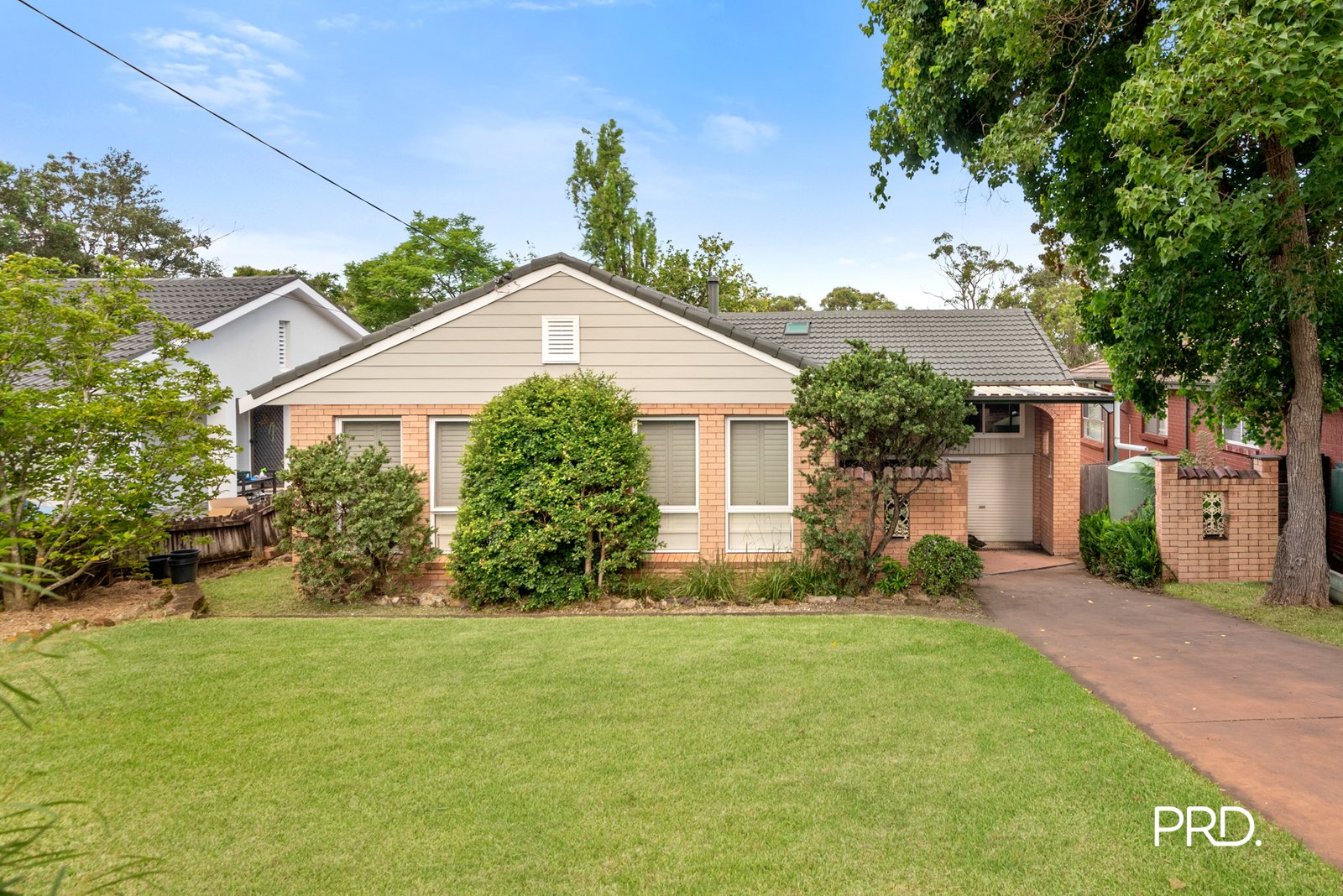 35 Wahroonga Rd  Winmalee 1