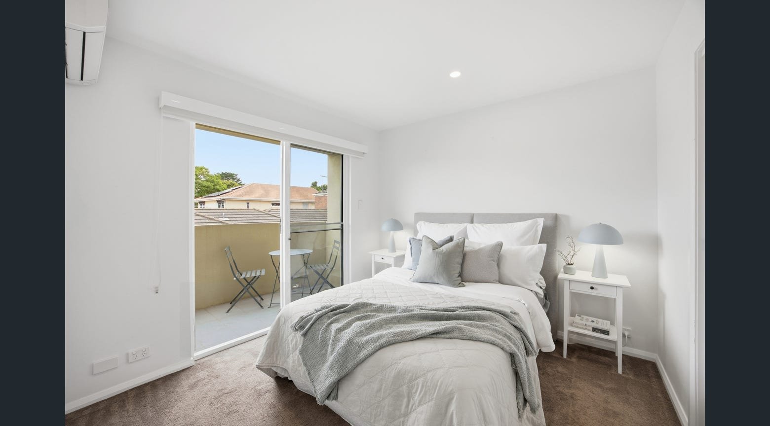 Gallery: 3/5 Walker Avenue