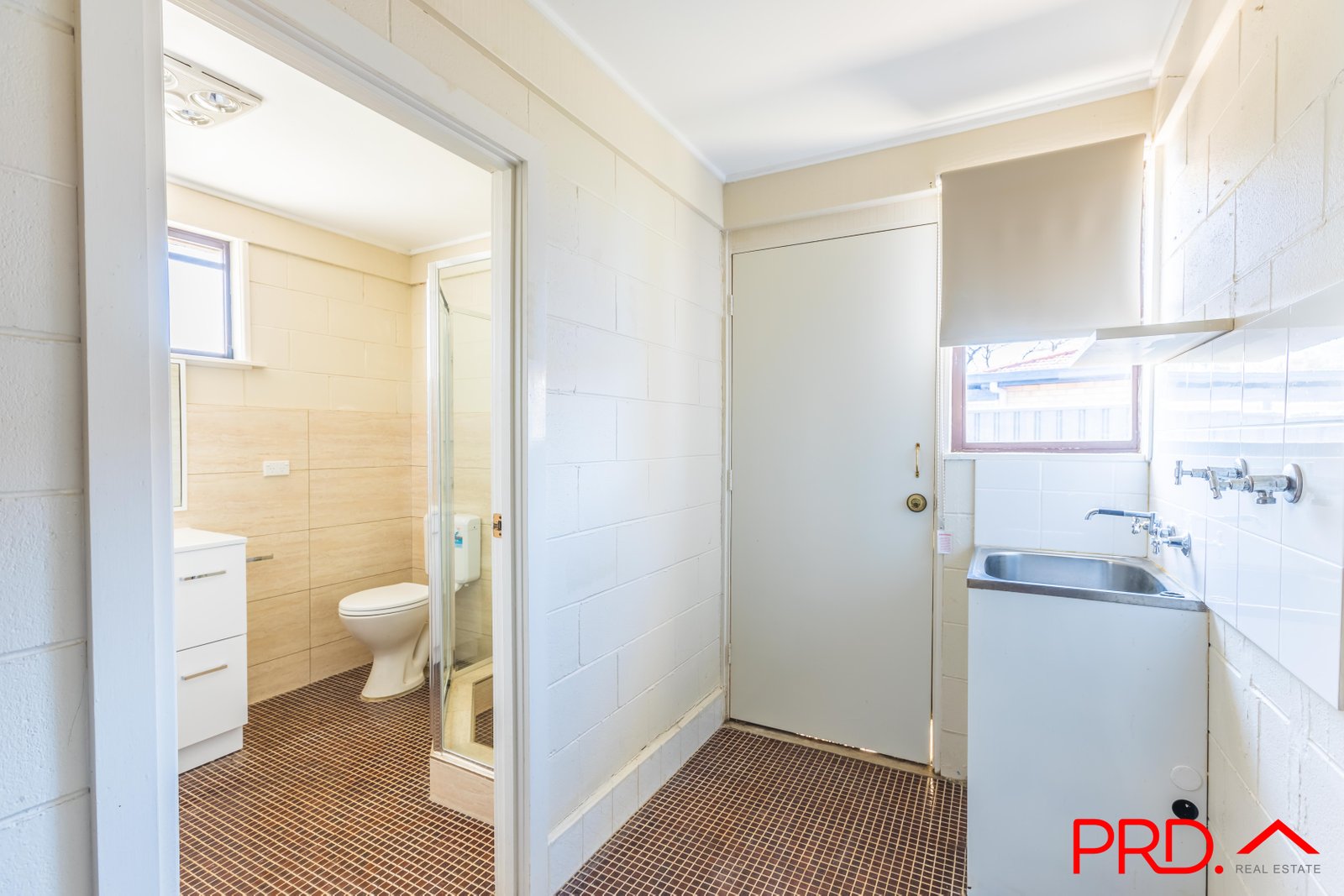 35 Waree Drive TAMWORTH 9