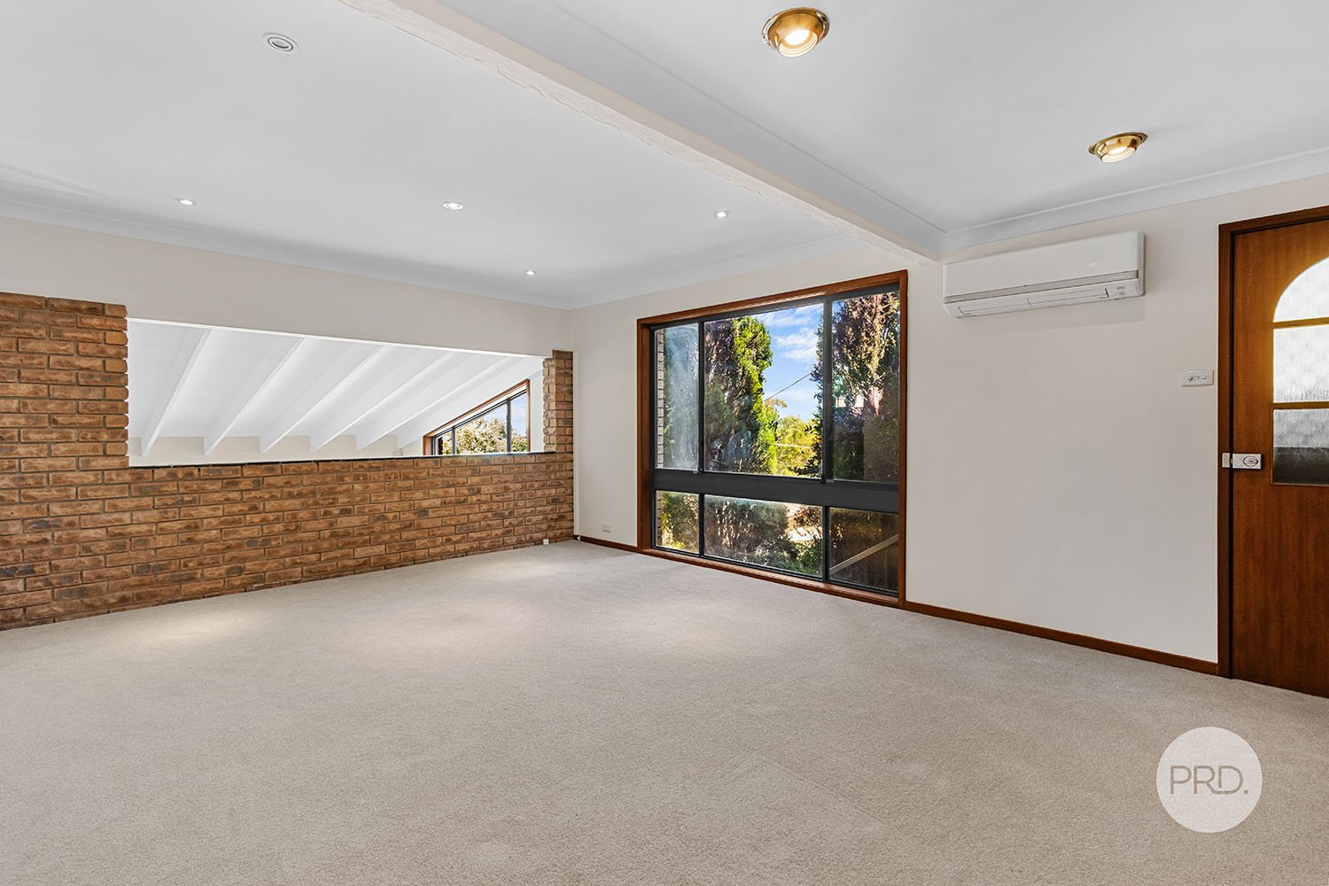 35 Wayne Avenue LUGARNO 3