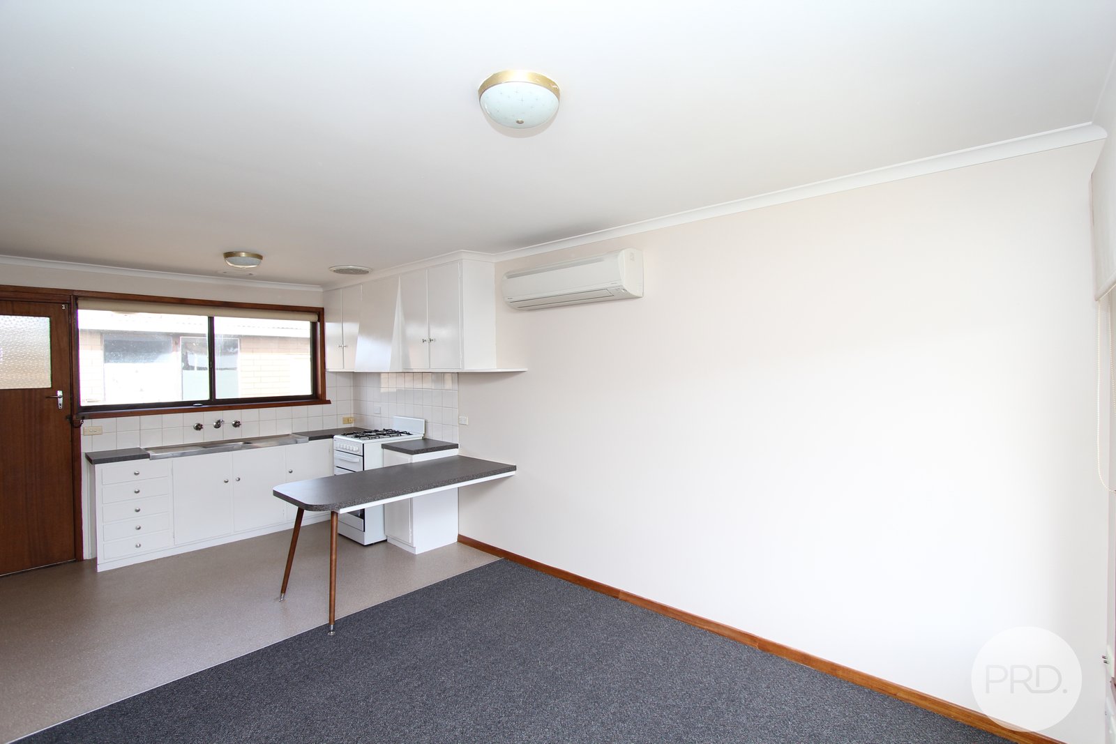 3/5 Whitta Street SEBASTOPOL 2