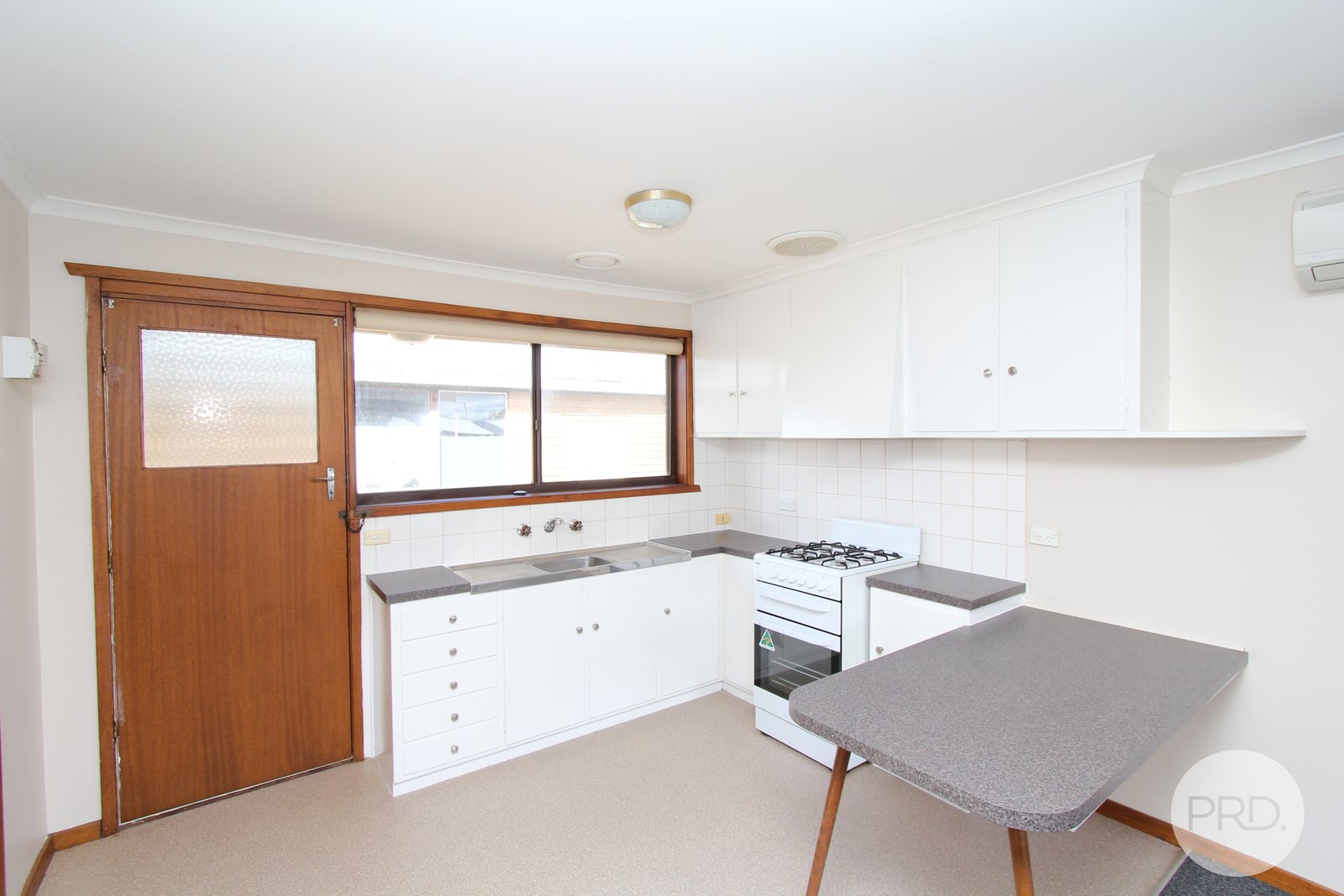 3/5 Whitta Street SEBASTOPOL 3