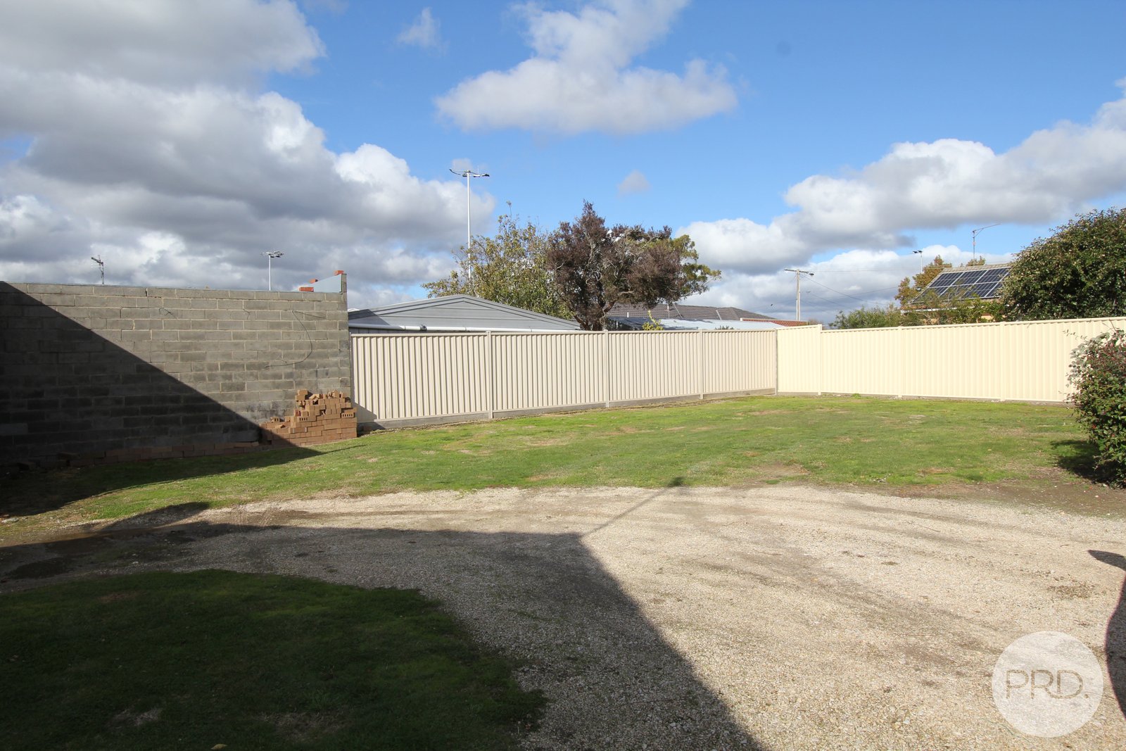 3/5 Whitta Street SEBASTOPOL 10