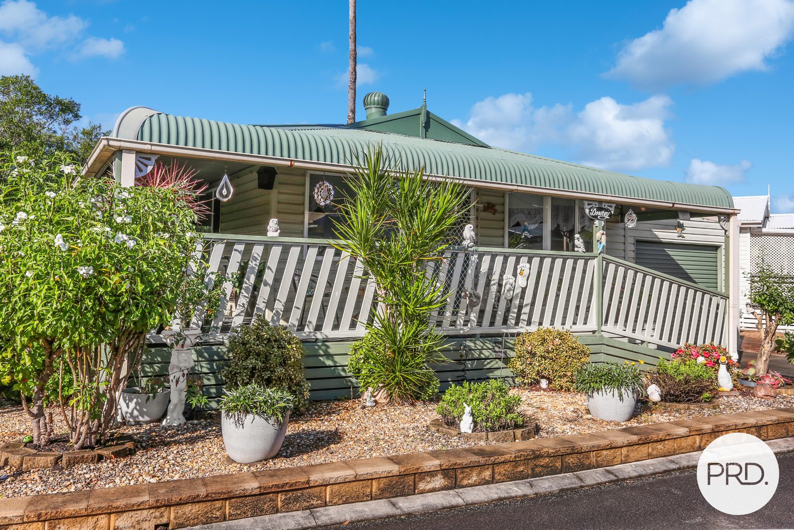 35 Willow Tree Avenue KANAHOOKA 1