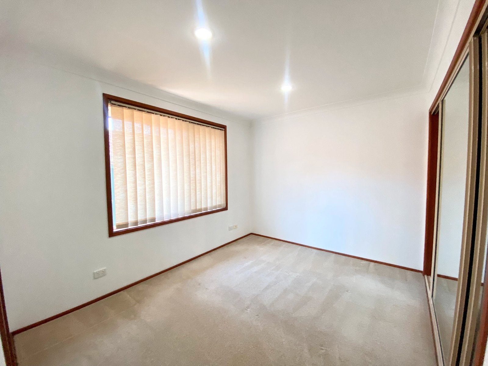 35 Windward Close CORLETTE 12