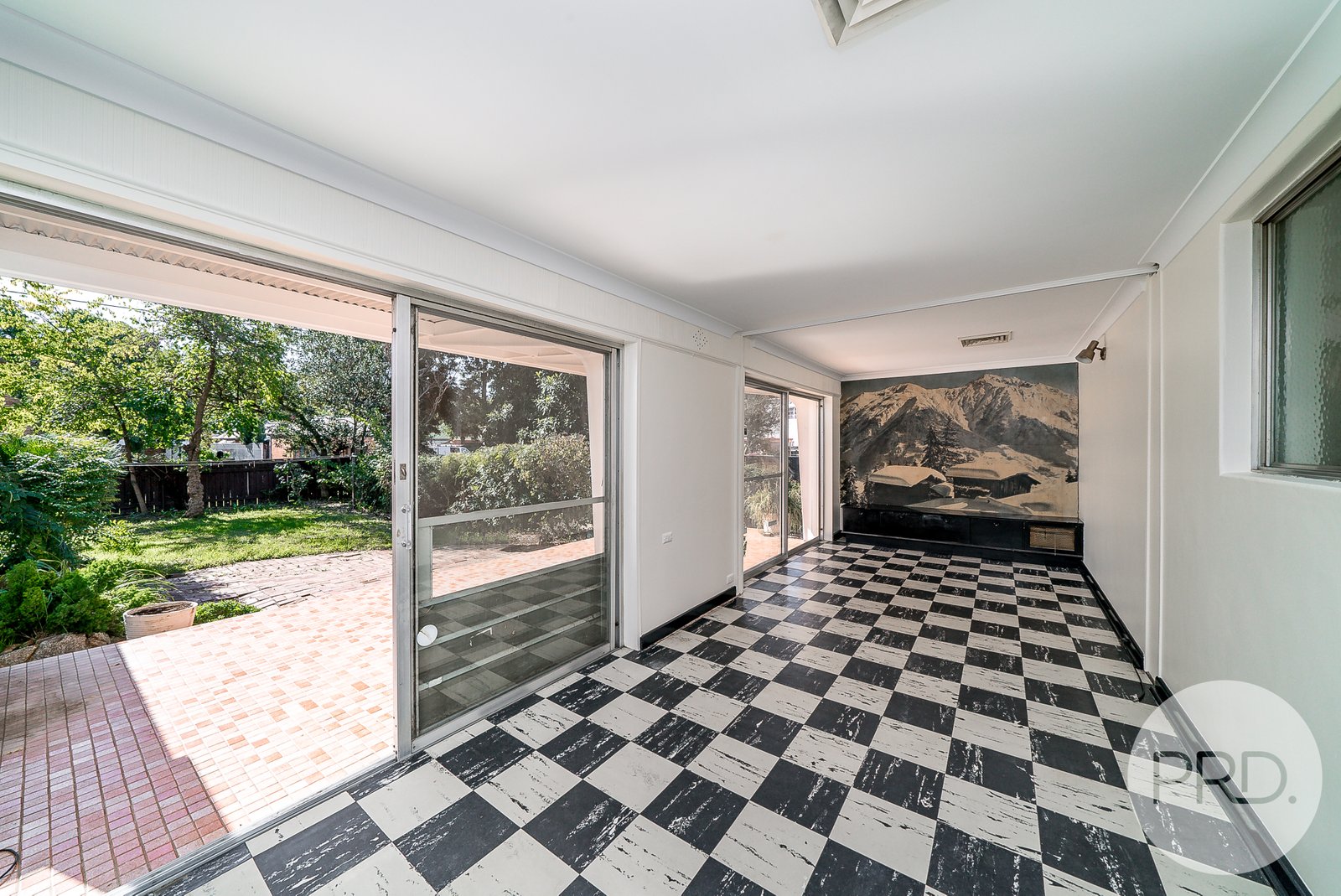 35 Wollundry Avenue WAGGA WAGGA 5