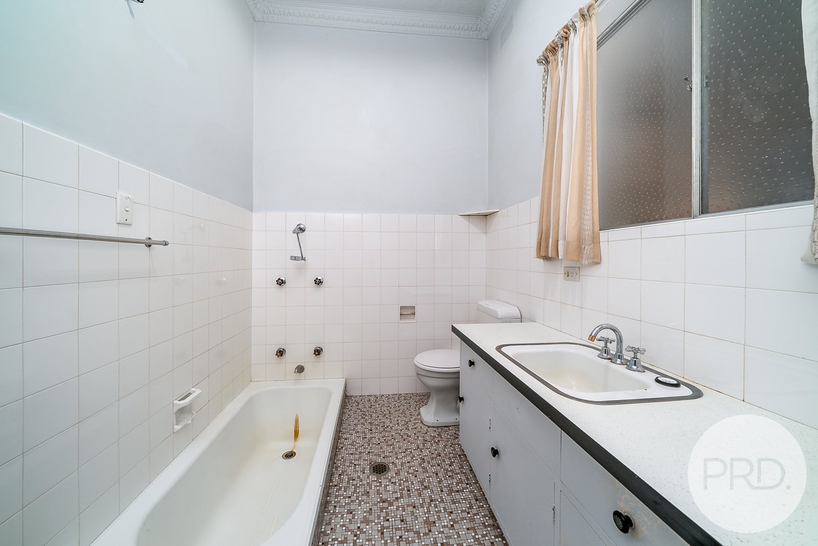 35 Wollundry Avenue WAGGA WAGGA 14