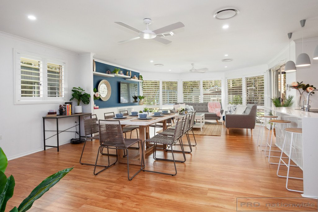 35 Woodlands Drive THORNTON 6