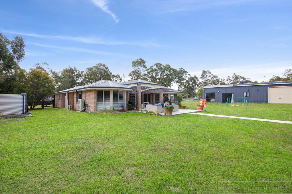 35 Woodlands Drive THORNTON 26