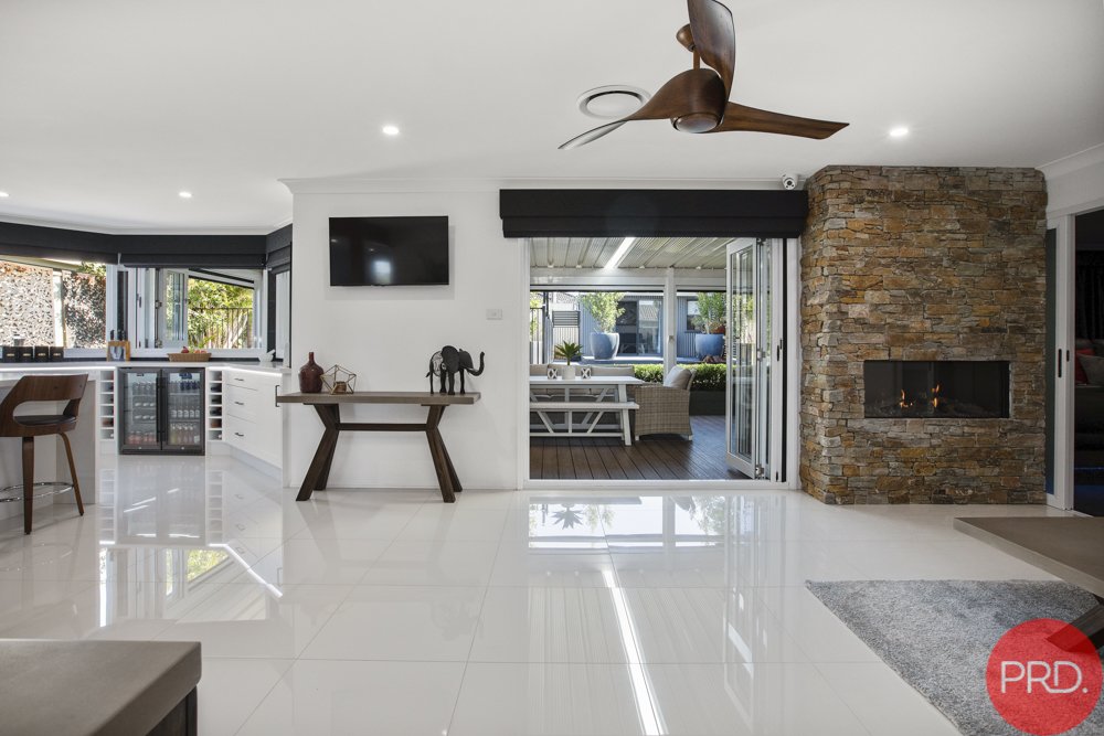 35 Yaldara Avenue THORNTON 16