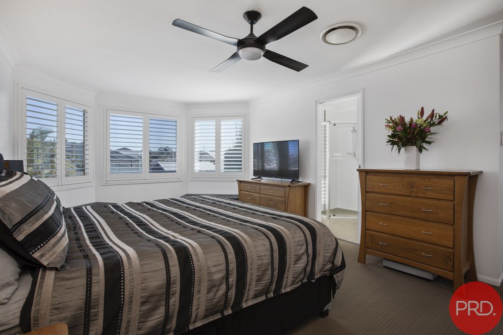 35 Yaldara Avenue THORNTON 25