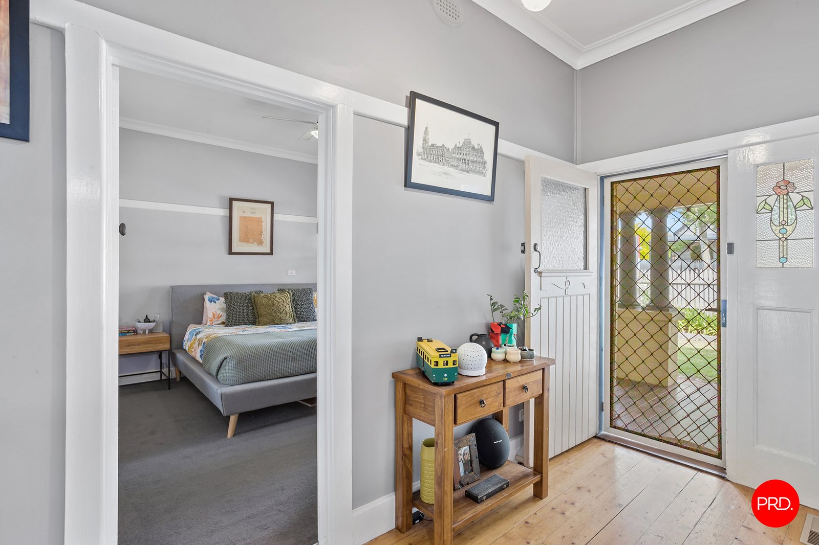 350 High Street GOLDEN SQUARE 4