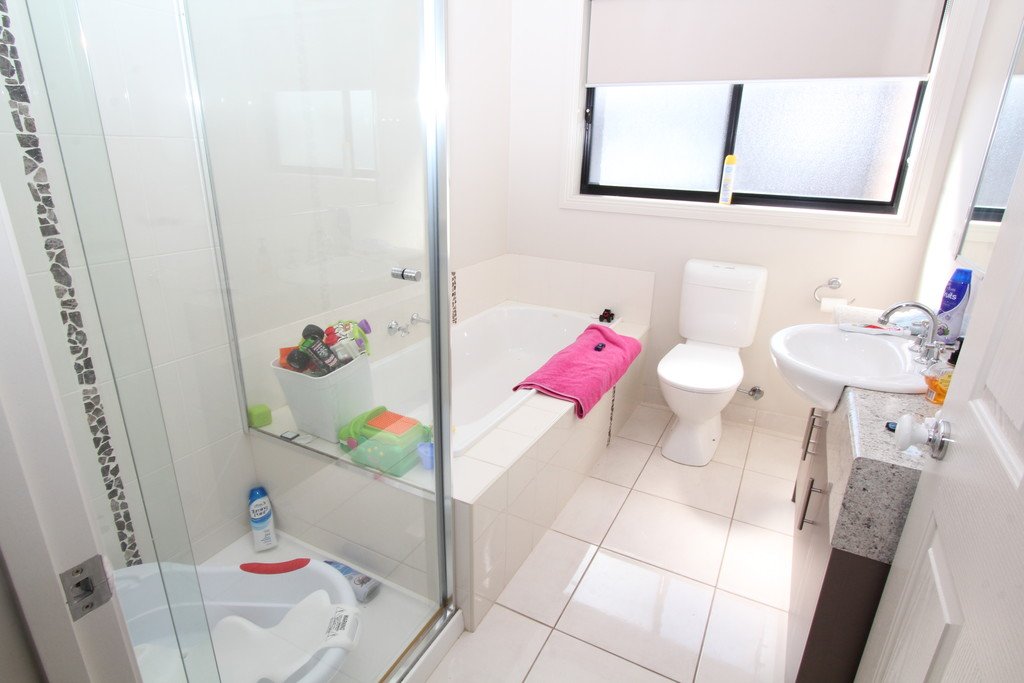 350 Vickers Street SEBASTOPOL 5