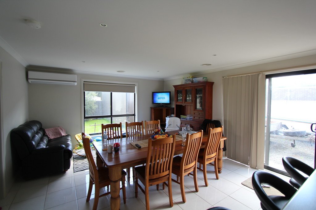 350 Vickers Street SEBASTOPOL 10