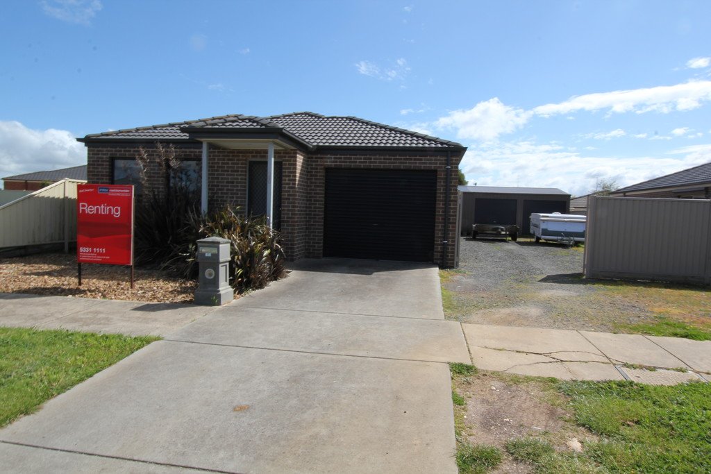 350 Vickers Street SEBASTOPOL 14