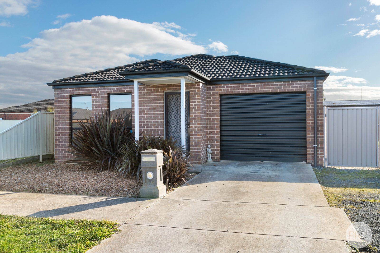 350 Vickers Street SEBASTOPOL 2