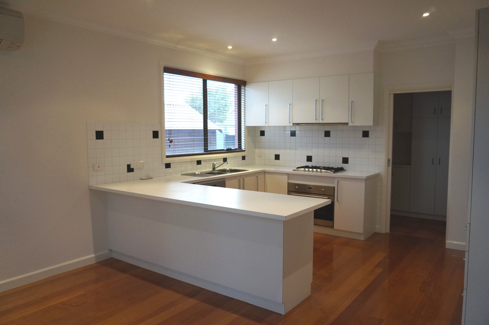 Gallery: 3/504-506 Apex/Bluff Road