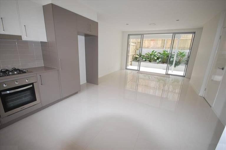 3/51 Hedley Avenue NUNDAH 2