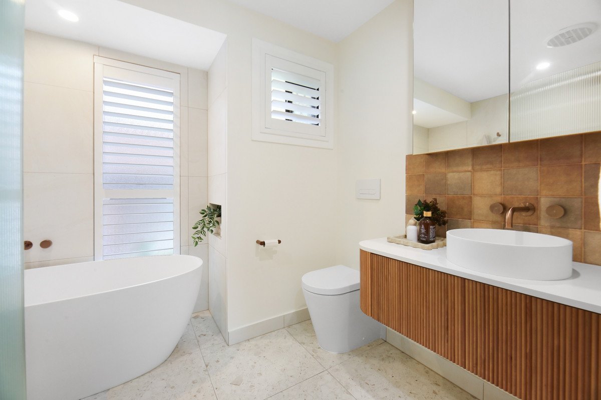 35/172 Barrier Reef Drive Mermaid Waters 17