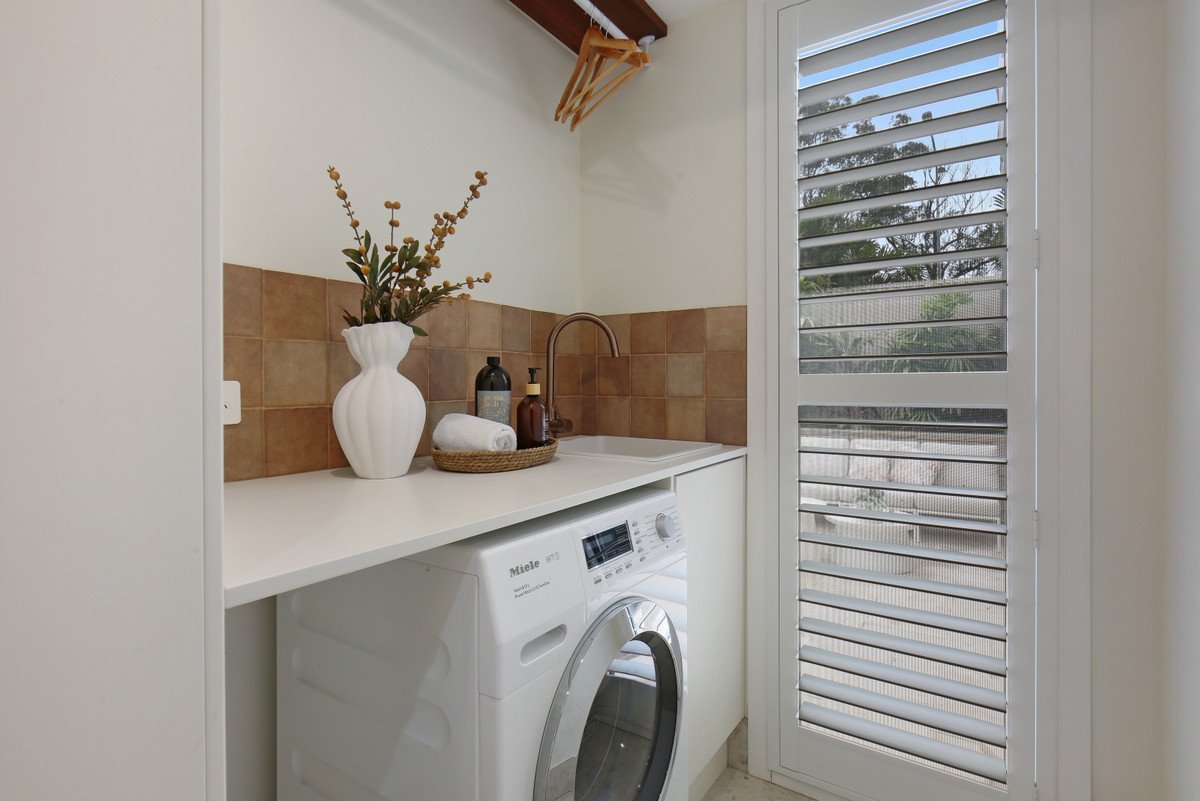 35/172 Barrier Reef Drive Mermaid Waters 19