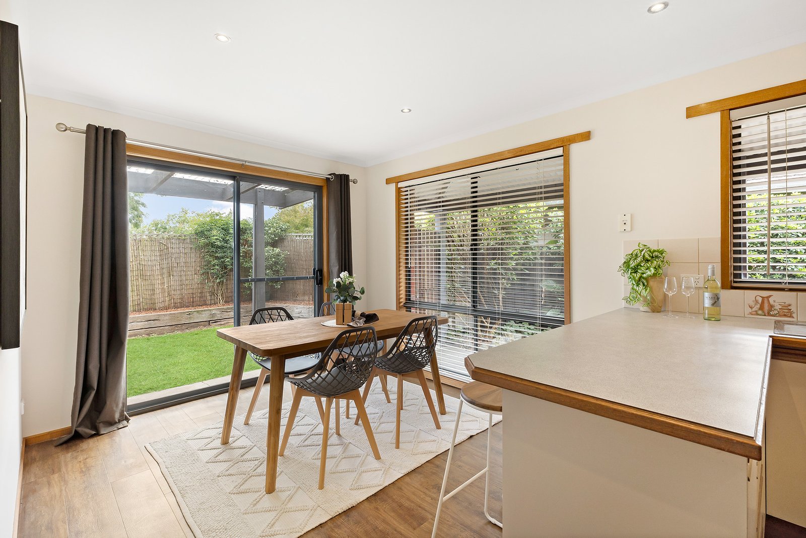 Gallery: 3/518 Talbot St South