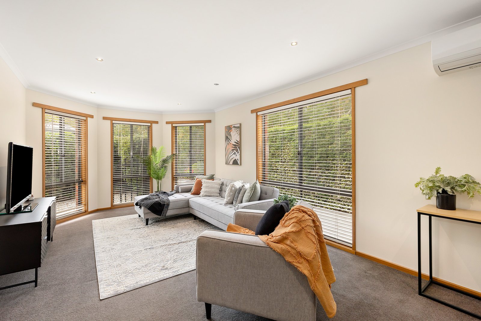 Gallery: 3/518 Talbot St South
