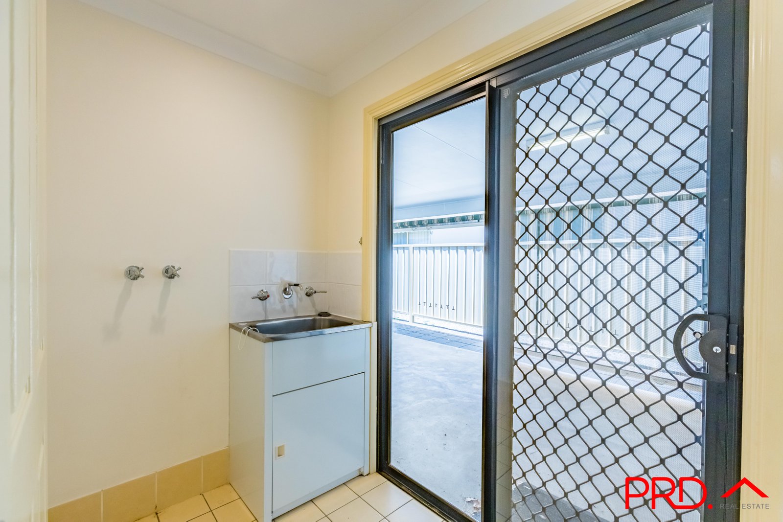 35/19 Power Street TAMWORTH 9