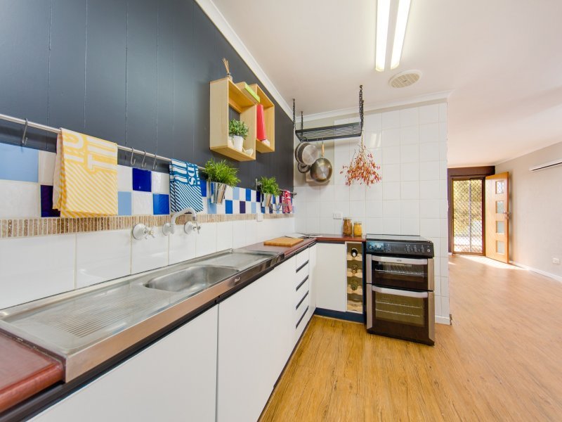 3/519 Schubach Street ALBURY 5