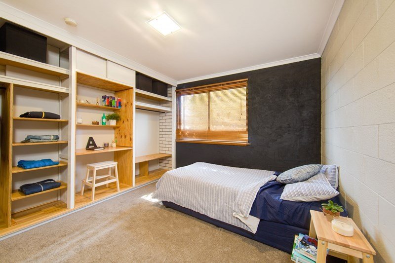 3/519 Schubach Street ALBURY 8