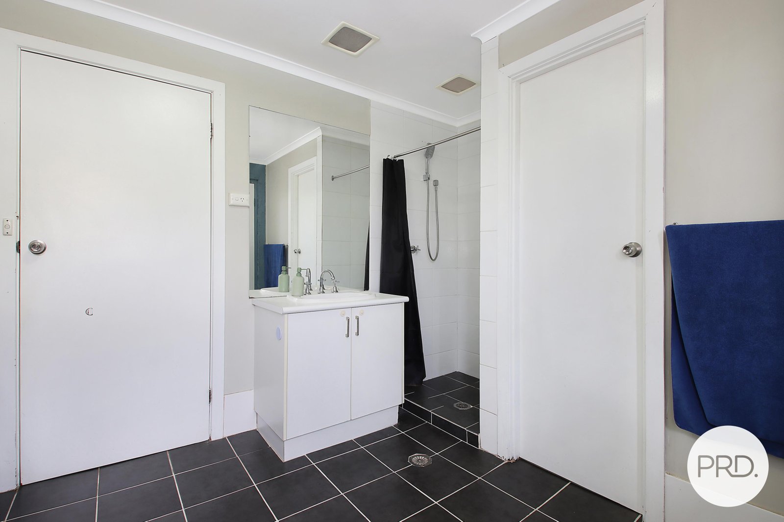 3/519 Schubach Street EAST ALBURY 10