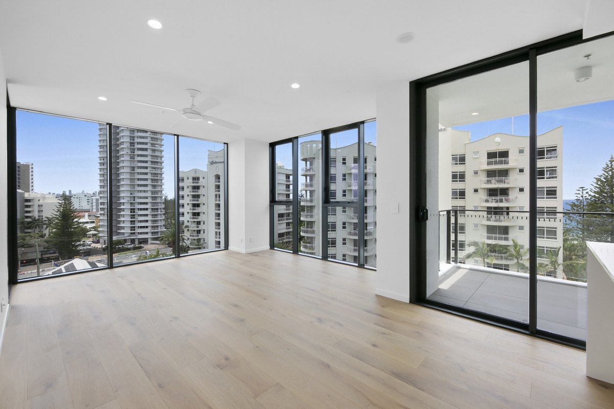 35/1969-1971 Gold Coast Highway Burleigh Heads 2