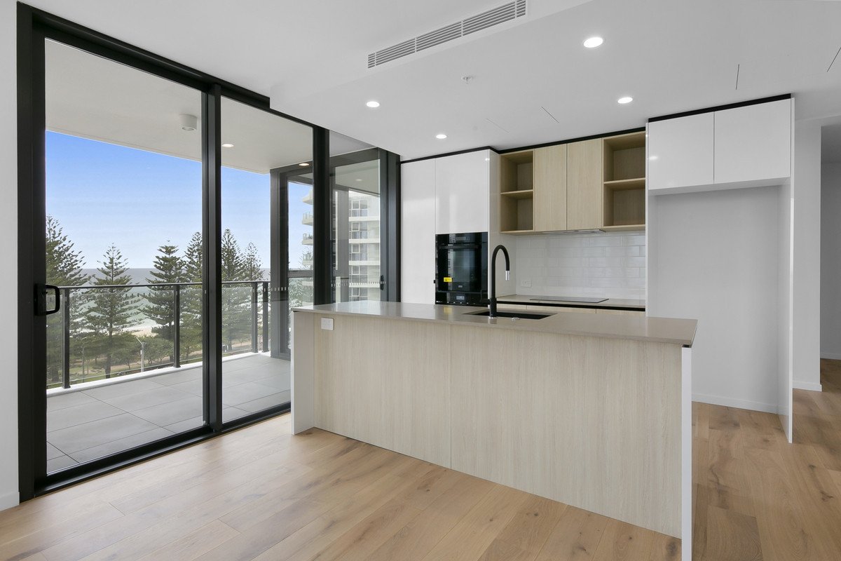 35/1969-1971 Gold Coast Highway Burleigh Heads 4