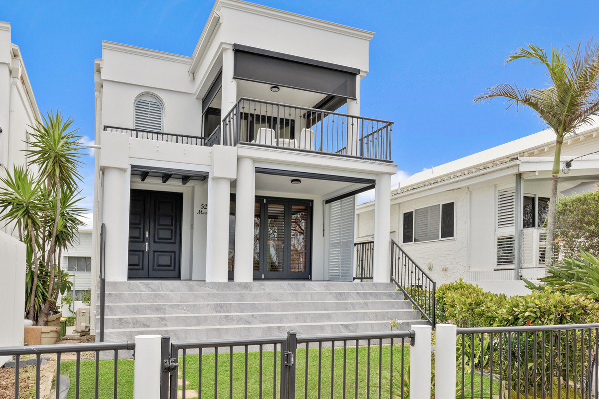 3/52 Marine Parade Miami 2