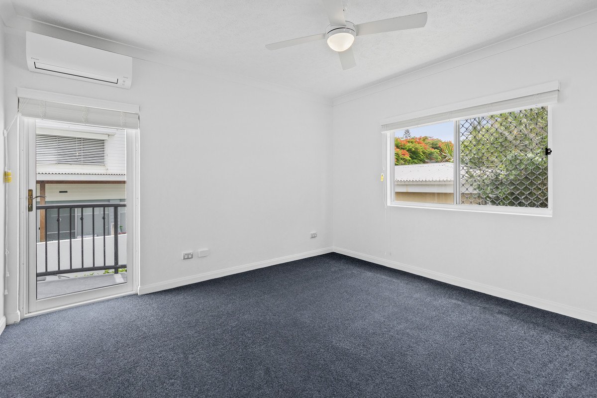 3/52 Marine Parade Miami 11