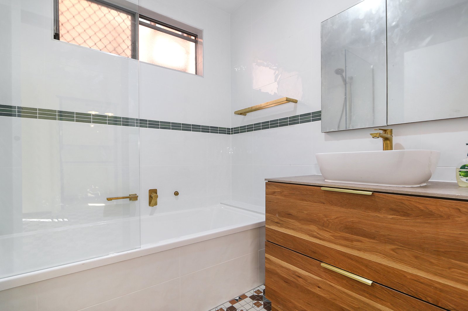 352 Wilson Street EAST ALBURY 6