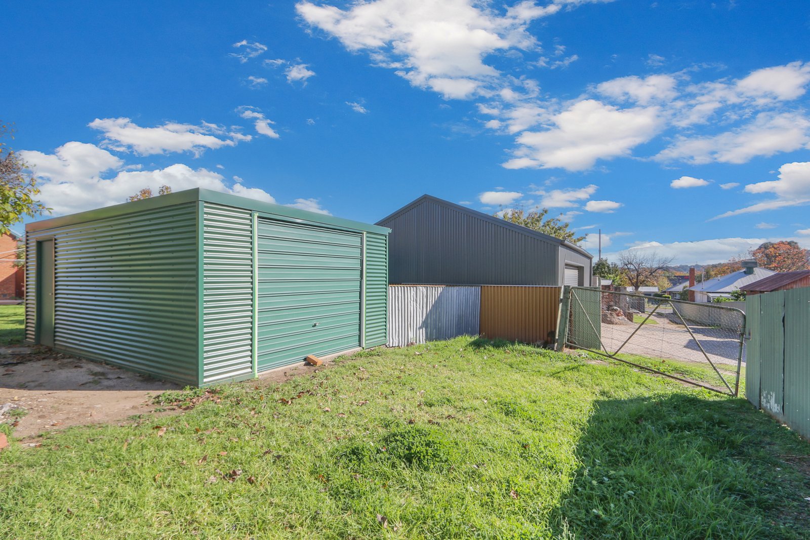 352 Wilson Street EAST ALBURY 9